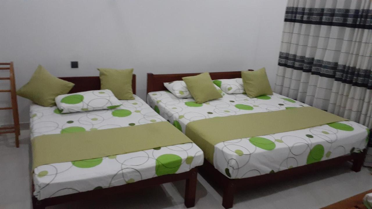 Ever Green Villa Negombo Bagian luar foto