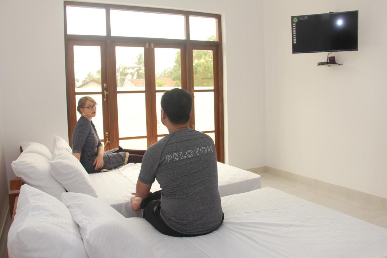 Ever Green Villa Negombo Bagian luar foto