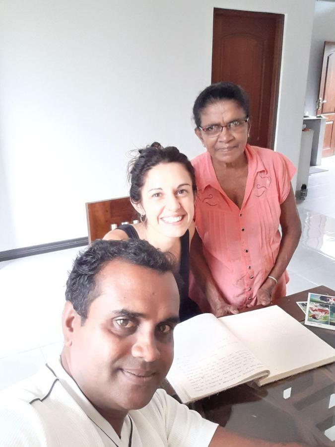 Ever Green Villa Negombo Bagian luar foto